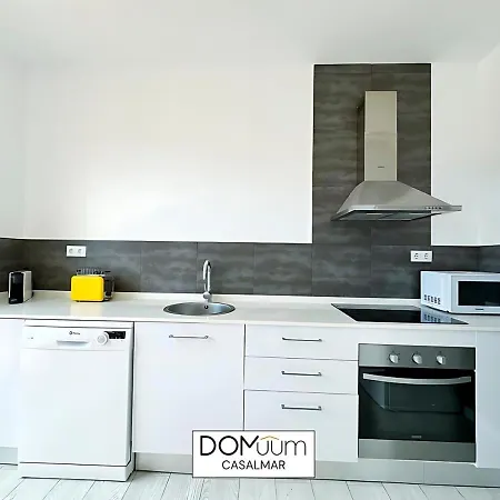 Domuum Holidays -casalmar Family *